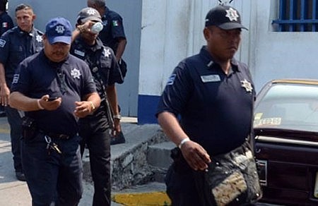 Renuncia de policías municipales. Foto: noticiasprodigy.msn.com