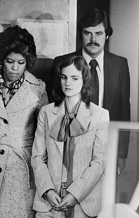 Patty Hearst en 1976. Es uno de los casos más extremos de ‘síndrome de Estocolmo’ . Foto: Getty Images