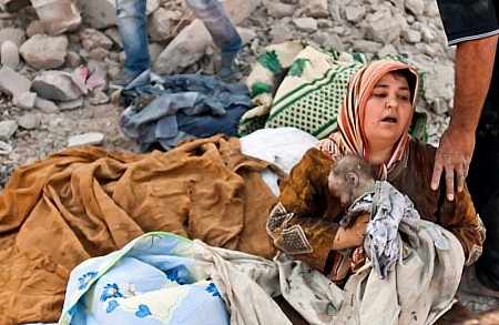 Ataque aéreo en la localidad de Azaz, Siria. Foto: Agencias/El País digital