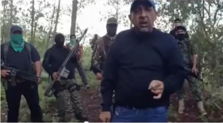 Servando Gómez martínez, La Tuta, líder de los Caballeros templarios. Foto: detalle de video por Grillonautas.com