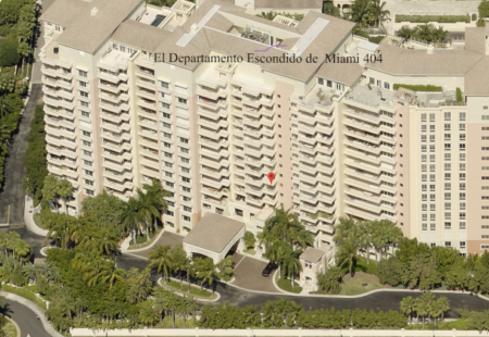 Foto: El Departamento Escondido por Angélica Rivera 799 Crandon Blvd Departamento #404