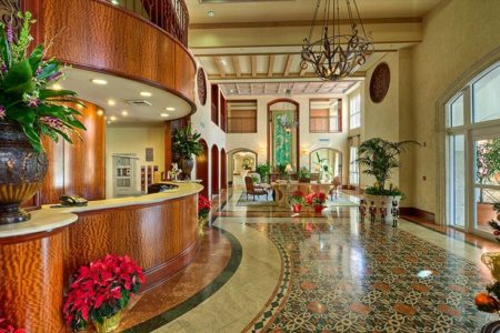 Foto de Pinterest: Lobby del edificio Ocean Tower One